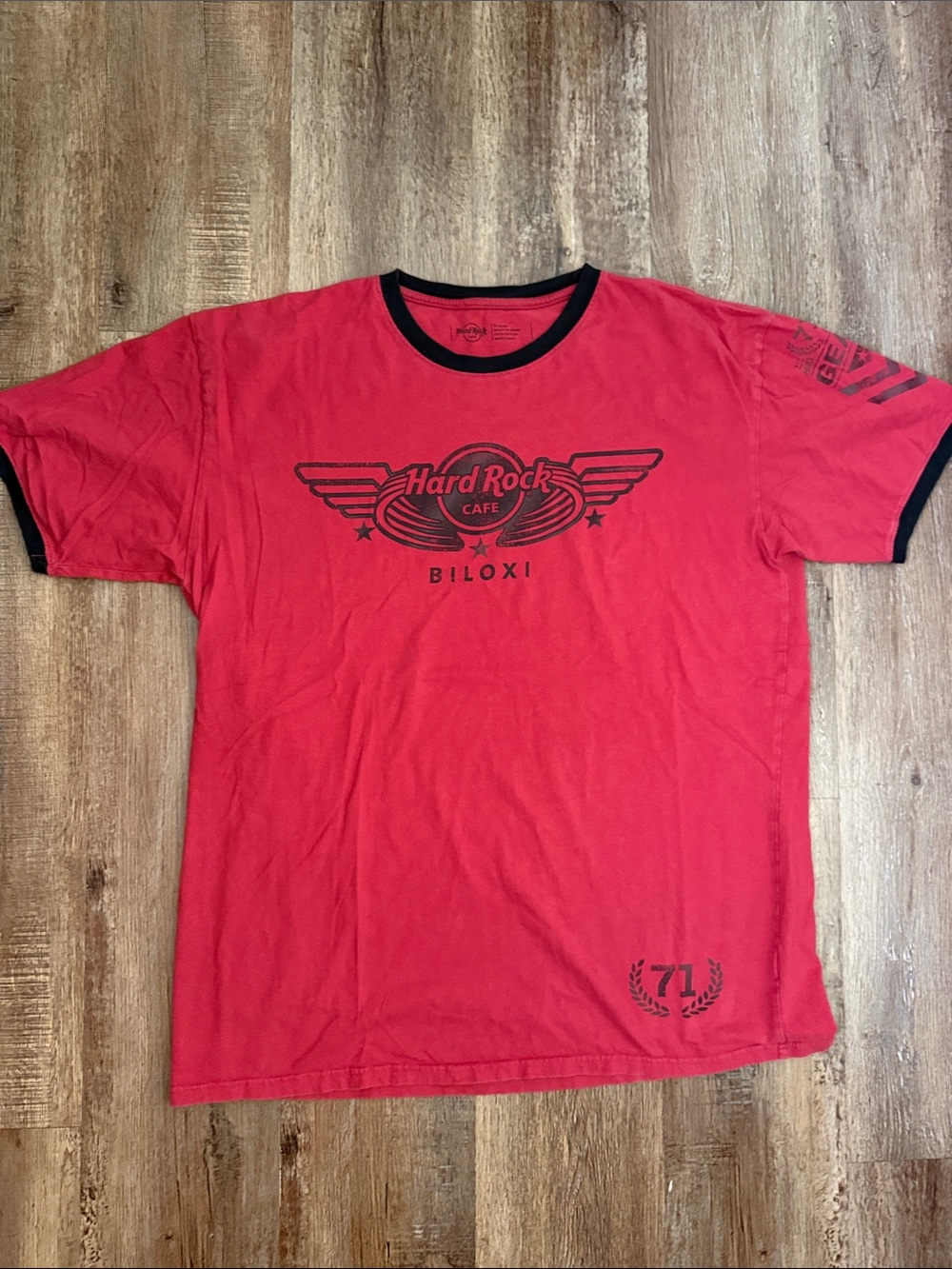 Men’s Y2K Hard Rock Cafe Biloxi ringer shirt size XL